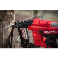Степлер Milwaukee M18 FUEL M18FFUS-302C 4933479832 (с 2-мя АКБ 3 Ач, кейс) - Превью изображения №11 — Лайт Стор