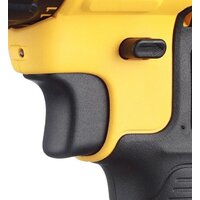 Дрель-шуруповерт DeWalt DCD771D2 (с 2-мя АКБ 2 Ah) - Превью изображения №9 — Лайт Стор