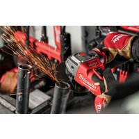 Угловая шлифмашина Milwaukee M18 FSAG125XB-502X Fuel 4933478430 (с 2-мя АКБ) - Превью изображения №6 — Лайт Стор