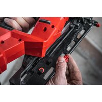 Гвоздезабиватель Milwaukee M18 FN16GA-0X Fuel 4933478094 (без АКБ, кейс) - Превью изображения №4 — Лайт Стор