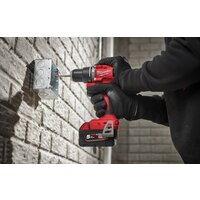 Ударная дрель-шуруповерт Milwaukee M18 M18BLPDRC-422C 4933492825 (с 2-мя АКБ 2 Ач + 4 Ач, кейс) - Превью изображения №12 — Лайт Стор
