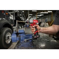 Ударная дрель-шуруповерт Milwaukee M12 FUEL M12FPD2-402X 4933479869 (с 2-мя АКБ 4 Ач, кейс) - Превью изображения №14 — Лайт Стор