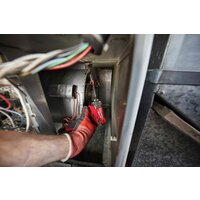 Винтоверт Milwaukee M12 FUEL M12FID2-202X 4933479877 (с 2-мя АКБ, кейс) - Превью изображения №10 — Лайт Стор