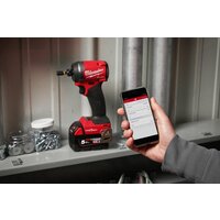 Винтоверт Milwaukee M18 FUEL M18ONEID3-502X 4933492804 (с 2-мя АКБ, кейс) - Превью изображения №8 — Лайт Стор
