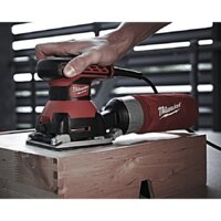 Виброшлифмашина Milwaukee SPS 140 - Превью изображения №2 — Лайт Стор