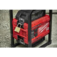 Портативная зарядная станция Milwaukee MX FUEL MXF PS-0 4933493922 (без АКБ) - Превью изображения №17 — Лайт Стор
