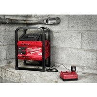 Портативная зарядная станция Milwaukee MX FUEL MXF PS-0 4933493922 (без АКБ) - Превью изображения №3 — Лайт Стор