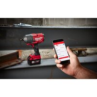 Гайковерт Milwaukee M18 ONEFHIWF12-502X 4933459727 (с 2-мя АКБ, кейс) - Превью изображения №3 — Лайт Стор