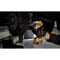 Гайковерт DeWalt DCF901P1 Xtreme Subcompact (с 1-м АКБ, кейс) - Превью изображения №3 — Лайт Стор