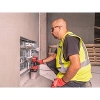 Винтоверт Milwaukee M18 BLIDRCMC-402C 4933499457 (с 2-мя АКБ, кейс) - Превью изображения №7 — Лайт Стор