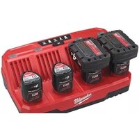 Зарядное устройство Milwaukee M12 C4 4932430554 (12В) - Превью изображения №3 — Лайт Стор